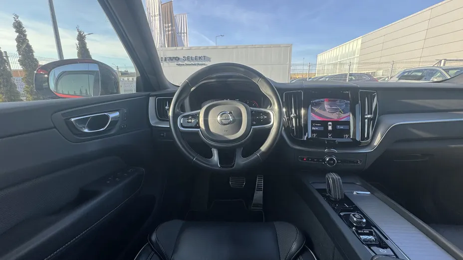 VOLVO XC60 XC60 B4 D AWD R-Design aut