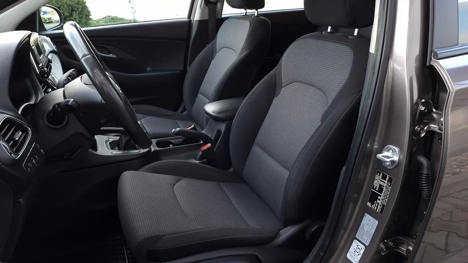 HYUNDAI i30 i30 1.0 T-GDI Modern