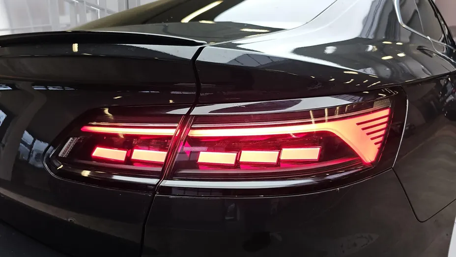 VOLKSWAGEN Arteon Arteon 2.0 TDI R-Line DSG