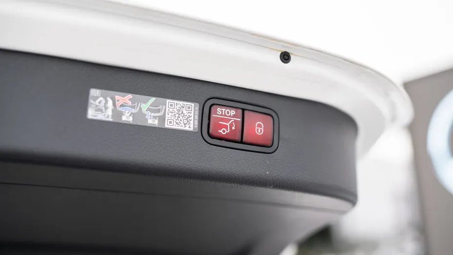 MERCEDES-BENZ C Klasa C 200 mHEV 4-Matic AMG