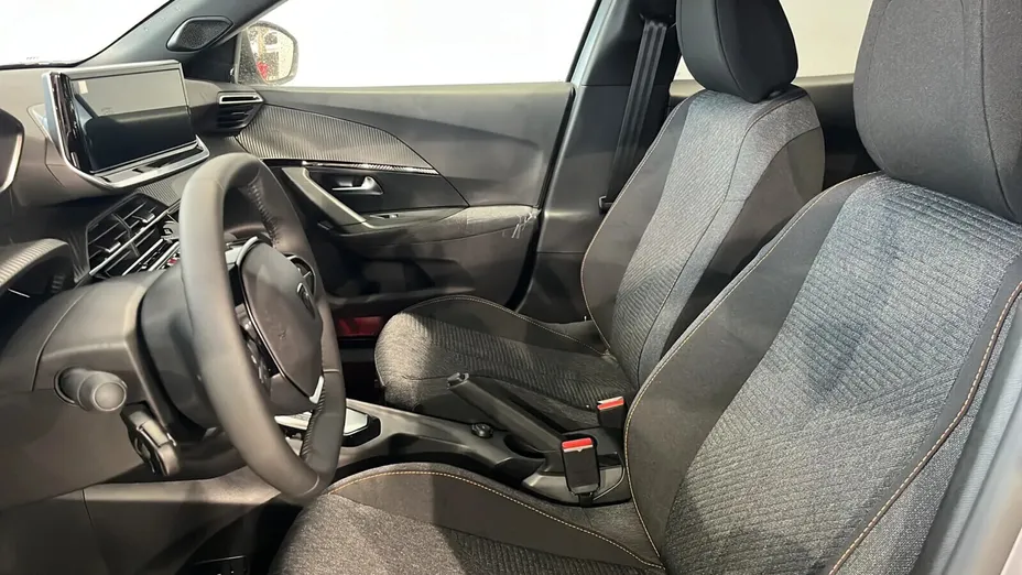 PEUGEOT 2008 2008 PureTech mHEV Business e-DCS6