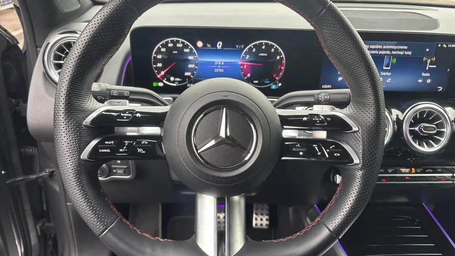 MERCEDES-BENZ GLB GLB 200 mHEV AMG Line 7G-DCT