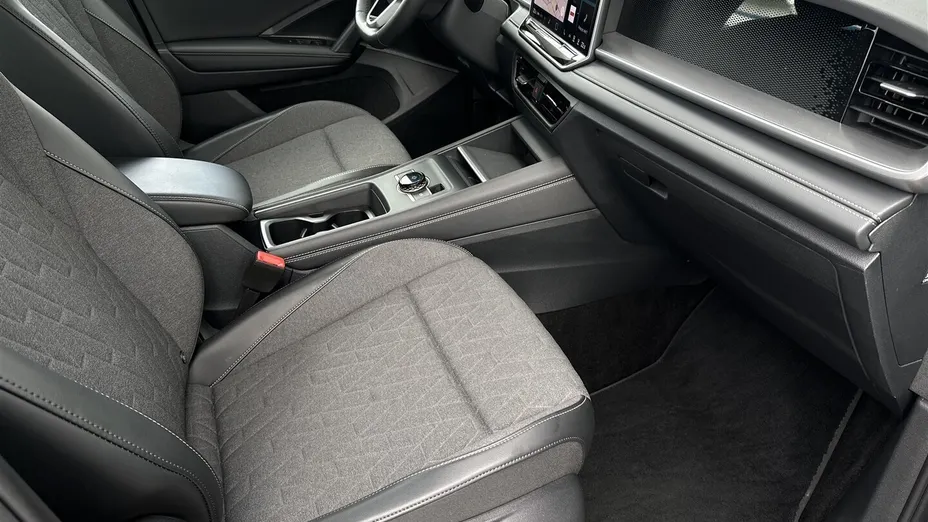 VOLKSWAGEN Tayron Tayron 1.5 eTSI mHEV Life DSG
