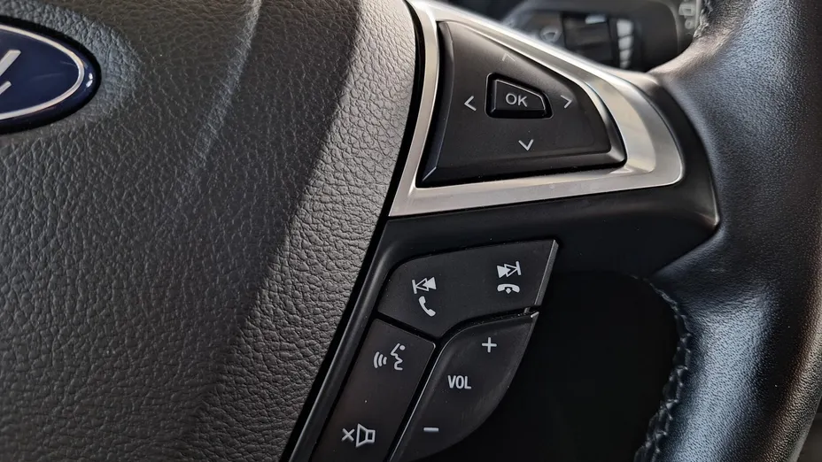 FORD S-MAX S-MAX 2.5 Hybrid Titanium CVT 7os.