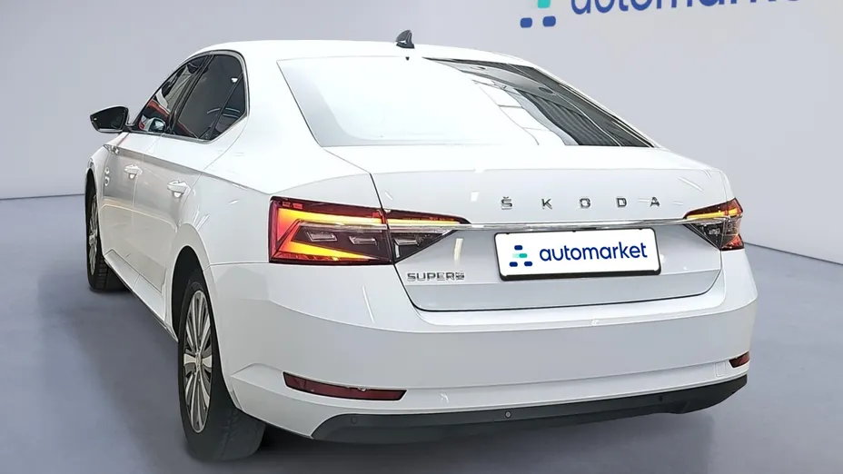 SKODA Superb Superb 2.0 TDI SCR Style DSG