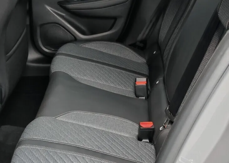 PEUGEOT 208 e-208 50kWh Allure Nowy