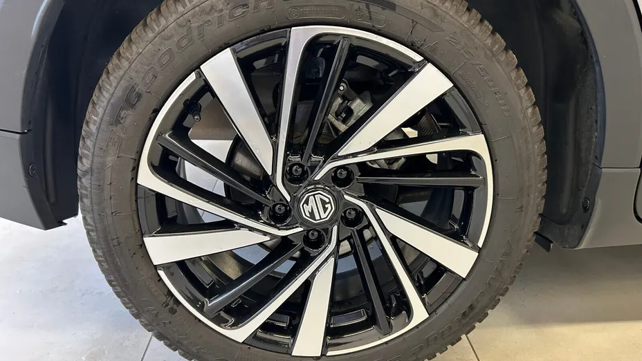 MG ZS ZS 1.5 HEV+ Exclusive aut Nowy