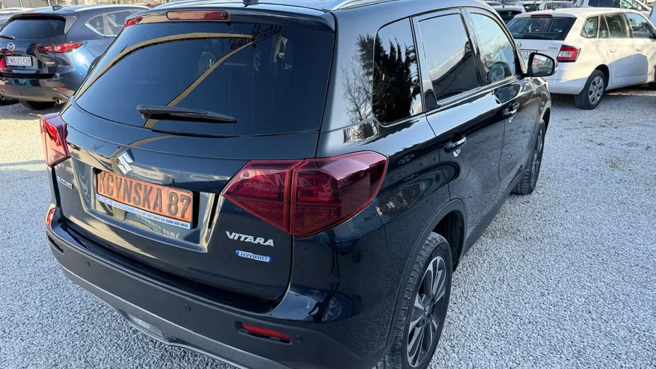 SUZUKI Vitara -