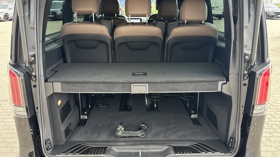 MERCEDES-BENZ V Klasa V 300 d 4-Matic 9G-Tronic Exclusive (długi)
