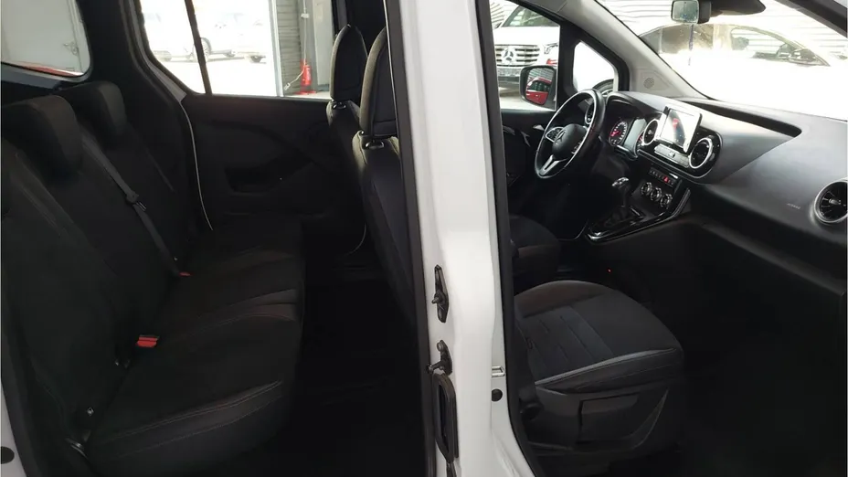 MERCEDES-BENZ T klasa T 180 d Progressive aut