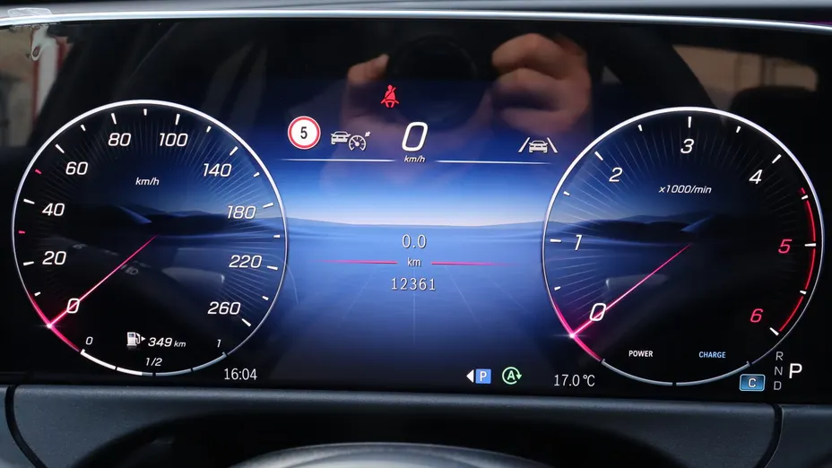 MERCEDES-BENZ E Klasa E 220 d mHEV 4-Matic Avantgarde 9G-Tronic