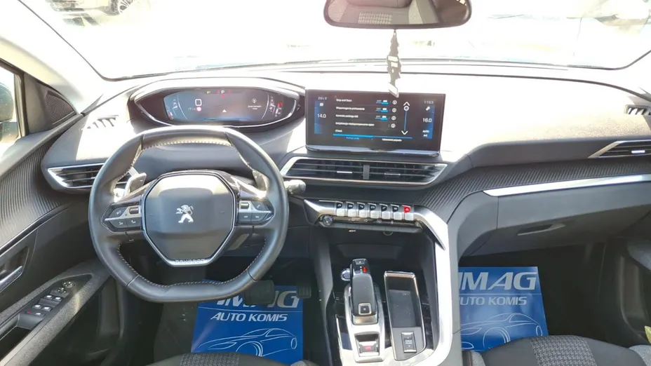 PEUGEOT 3008 -