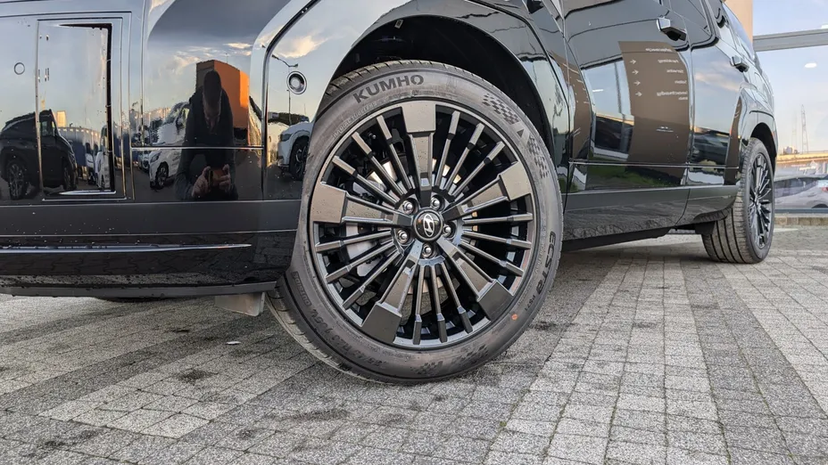 HYUNDAI Santa Fe Santa Fe 1.6 T-GDI HEV Calligraphy 4WD aut 6os. Nowy