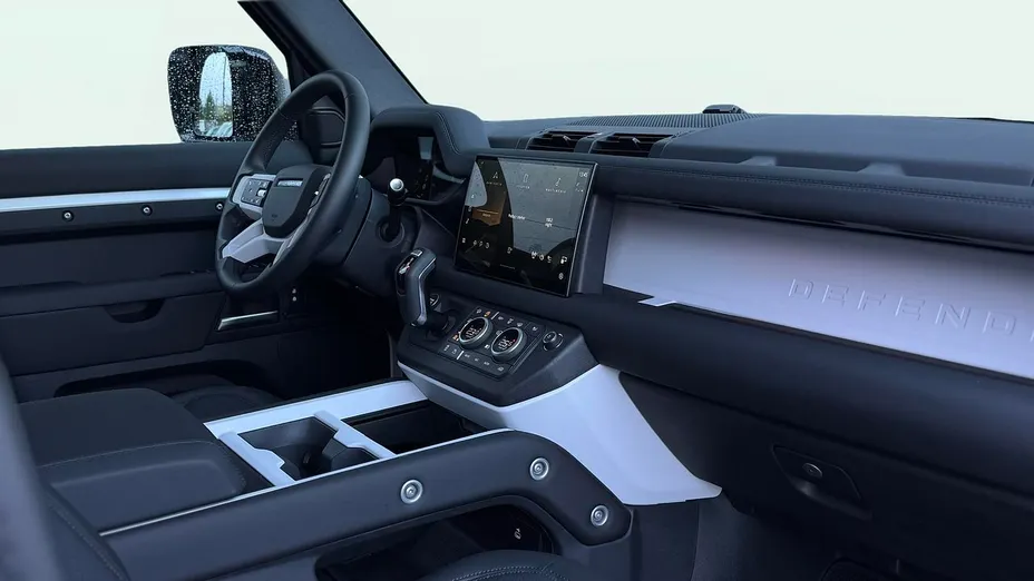 LAND ROVER Defender Defender 110 3.0 D300 mHEV X-Dynamic SE