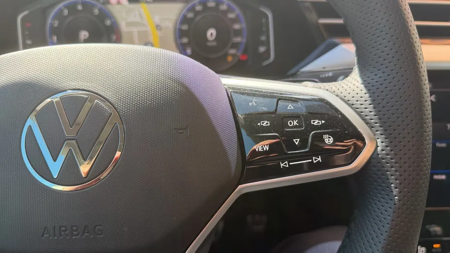 VOLKSWAGEN Arteon Arteon 2.0 TSI Elegance DSG