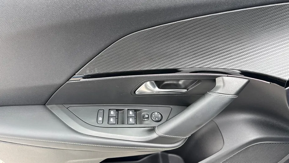 PEUGEOT 2008 -