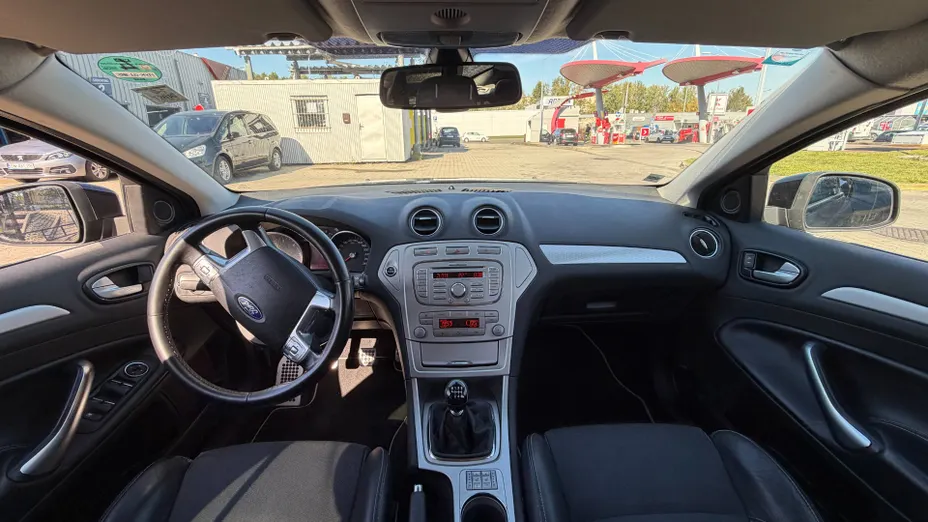 FORD Mondeo -