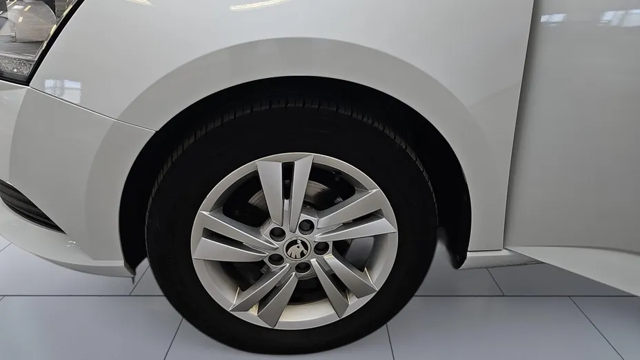 SKODA Fabia Fabia 1.0 TSI Ambition
