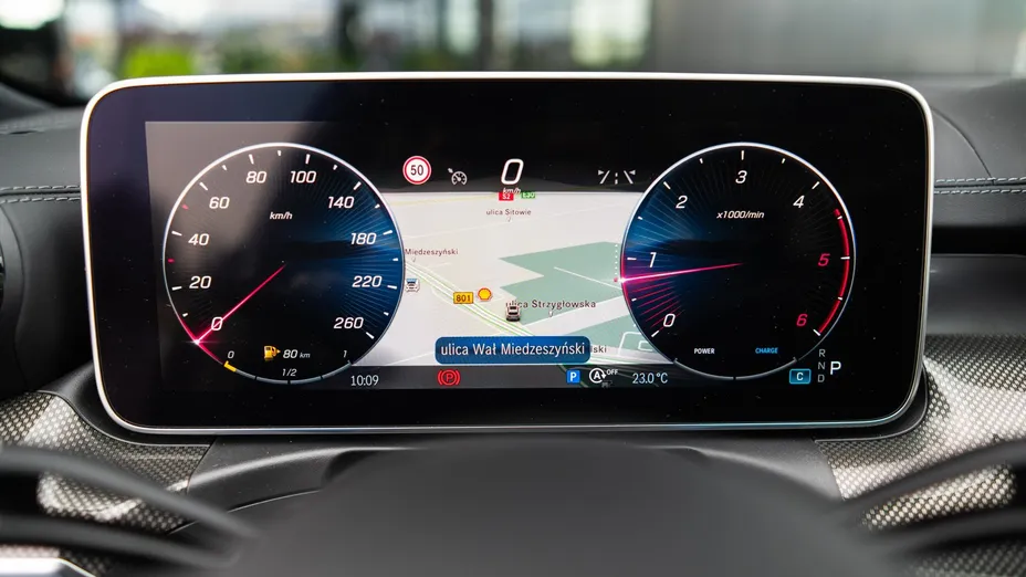 MERCEDES-BENZ C Klasa C 220 d mHEV 4-Matic AMG