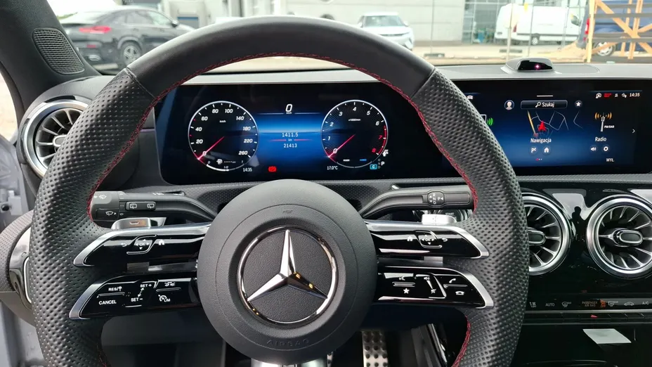MERCEDES-BENZ A Klasa A 220 4-Matic AMG Line 8G-DCT