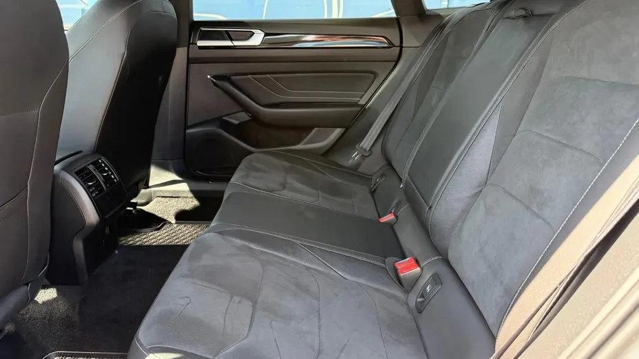 VOLKSWAGEN Arteon -