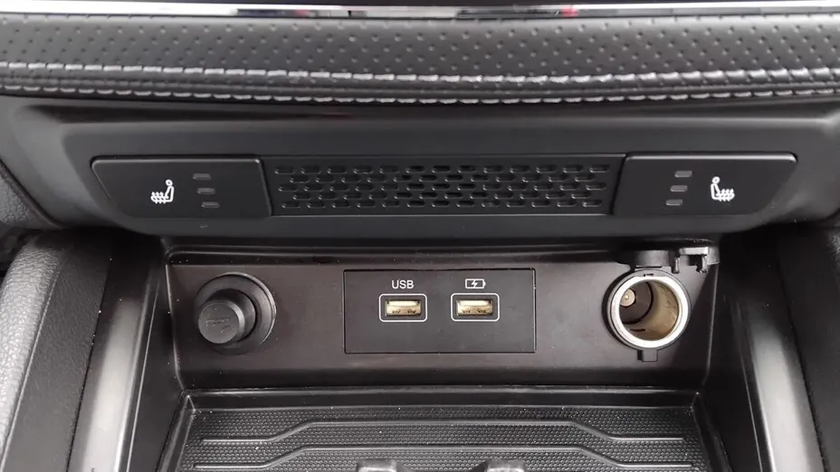 KGM / SSANGYONG Musso Musso Grand 2.2 e-XDi Quartz 4WD aut