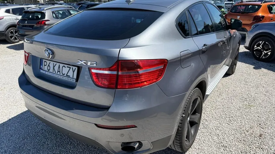 BMW X6 -