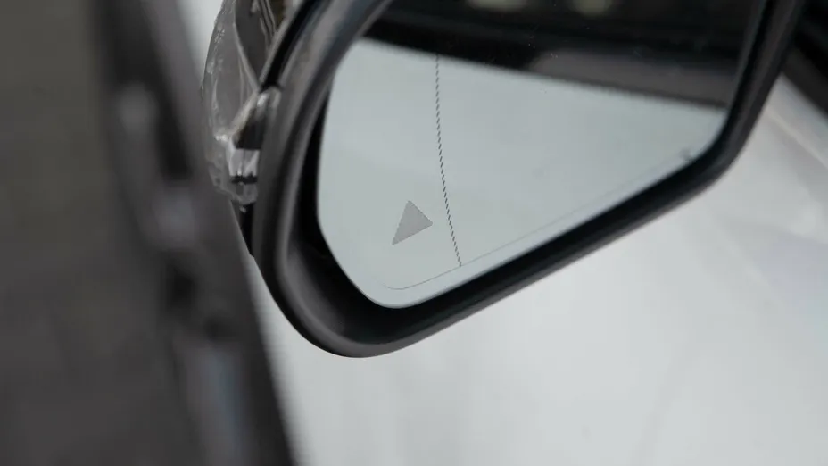 MERCEDES-BENZ GLB GLB 250 4-Matic AMG Line 8G-DCT