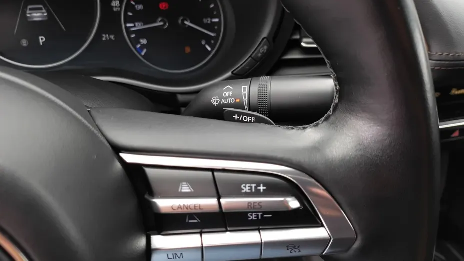 MAZDA 3 3 2.0 mHEV Kanjo aut