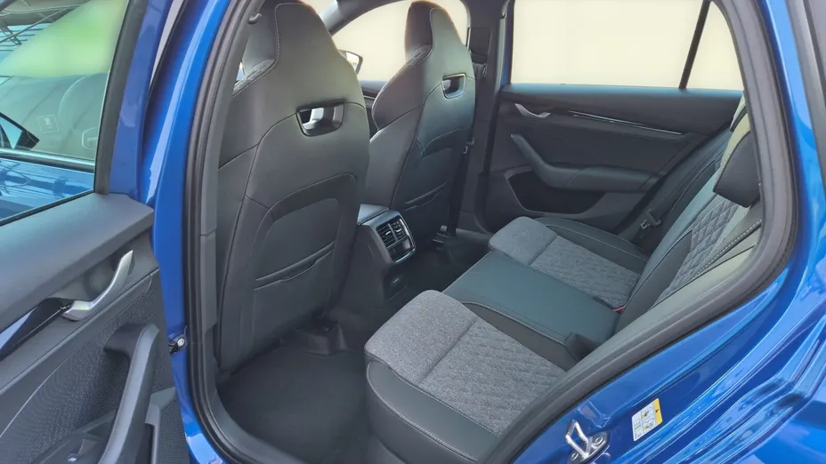 SKODA Octavia Octavia 1.5 TSI mHEV Sportline Tech DSG Nowy