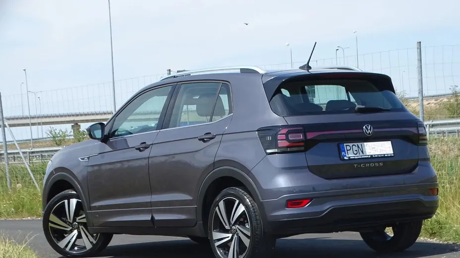 VOLKSWAGEN T-Cross -