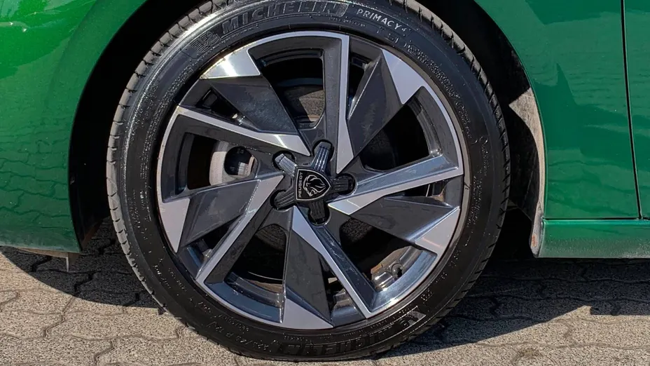 PEUGEOT 308 308 1.2 PureTech Allure Pack S&S EAT8