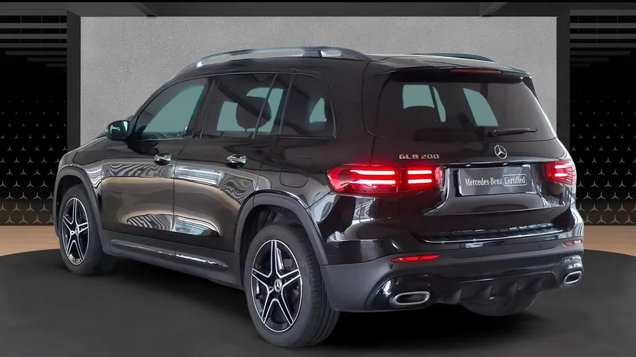 MERCEDES-BENZ GLB GLB 200 mHEV AMG Line 7G-DCT