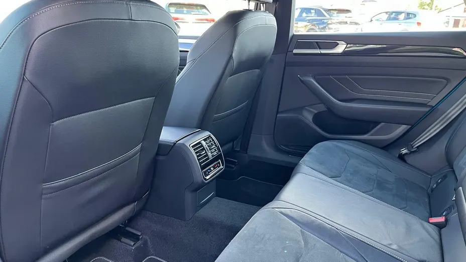 VOLKSWAGEN Arteon Arteon 2.0 TSI R-Line DSG
