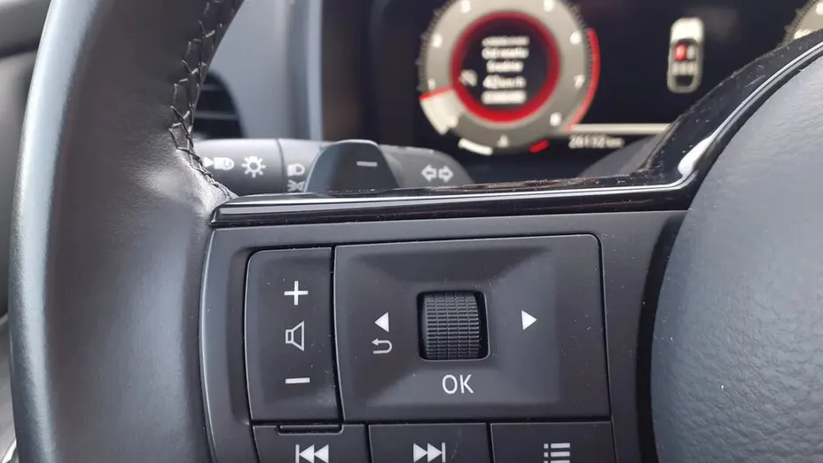 NISSAN Qashqai Qashqai 1.3 DIG-T mHEV N-Connecta Xtronic