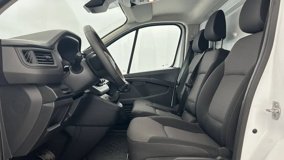 RENAULT Trafic -