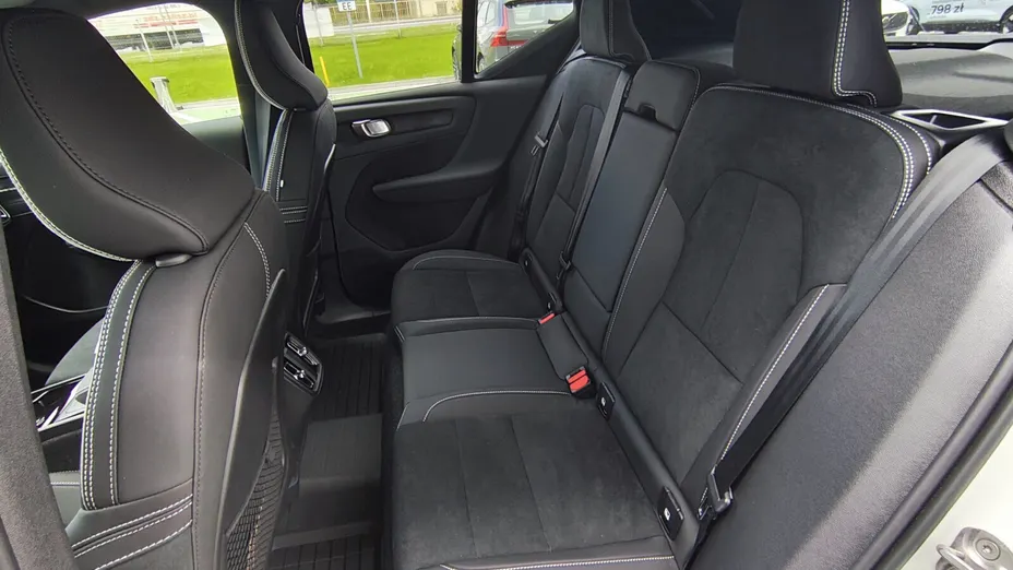 VOLVO XC40 XC40 B4 Plus Dark aut