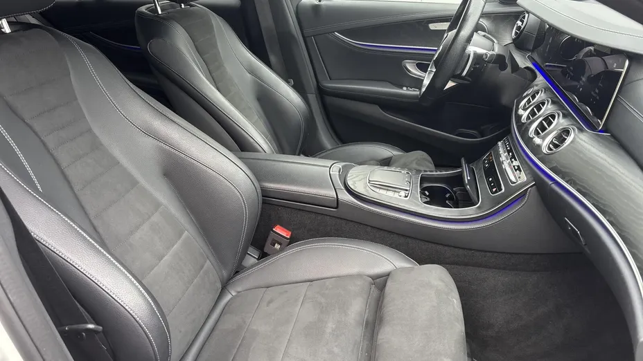 MERCEDES-BENZ E Klasa E 220 d 4-Matic AMG/Avantgarde