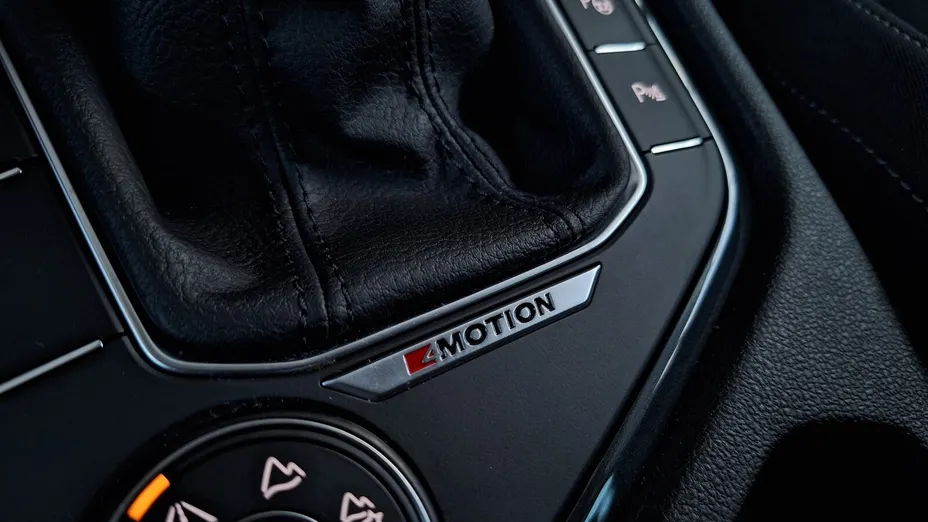 VOLKSWAGEN Tiguan Tiguan 2.0 TSI 4Mot. Elegance DSG