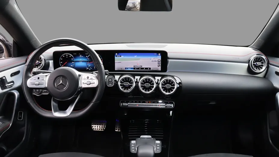 MERCEDES-BENZ CLA CLA 200 AMG Line 7G-DCT