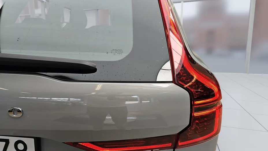 VOLVO XC60 XC60 B5 B AWD Plus Dark aut