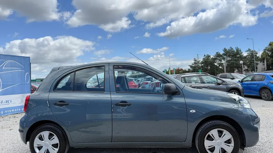 NISSAN Micra -