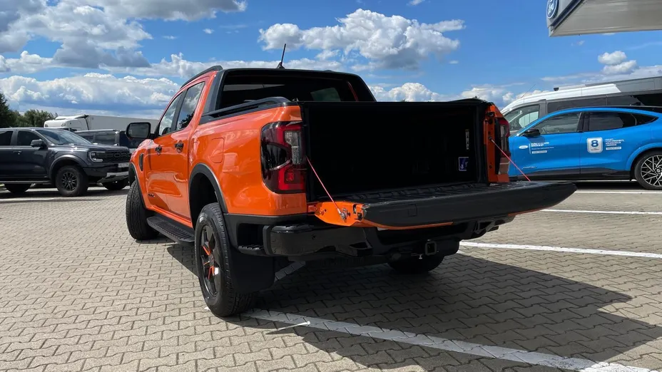 FORD Ranger Ranger 2.3 EcoBoost PHEV e-4WD DC Wildtrak aut Nowy
