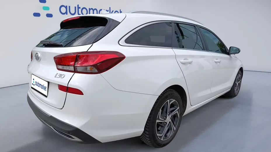 HYUNDAI i30 i30 1.0 T-GDI Smart