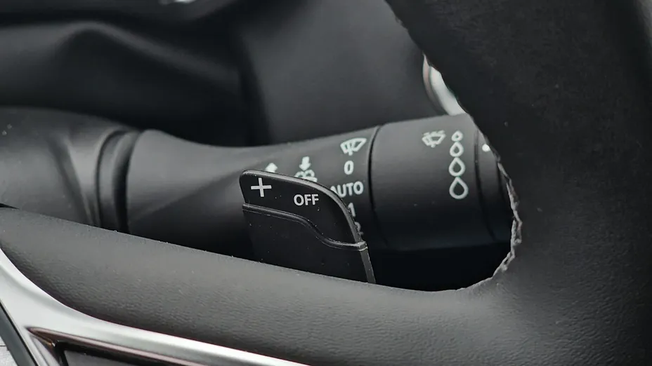 RENAULT Captur Captur 1.3 TCe mHEV Techno EDC