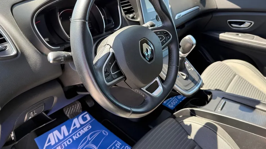 RENAULT Scenic -
