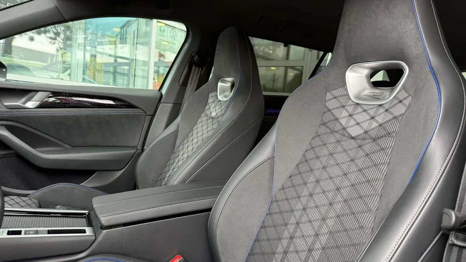 VOLKSWAGEN Passat Passat 2.0 TDI SCR R-Line DSG
