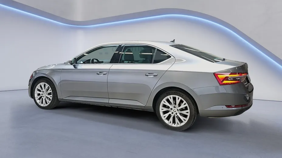 SKODA Superb Superb 2.0 TSI Style DSG