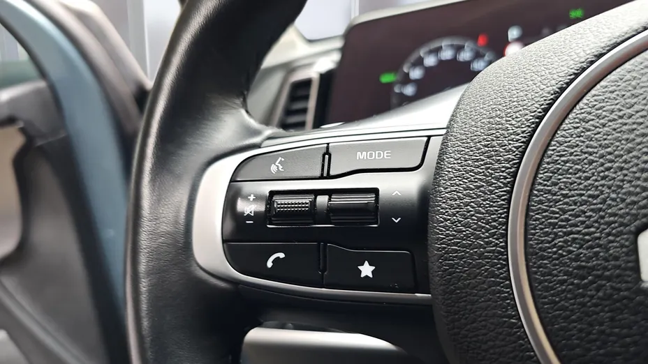 KIA Sportage Sportage 1.6 T-GDI HEV Business Line 4WD aut