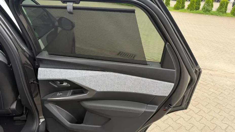 PEUGEOT 5008 5008 1.2 PureTech mHEV GT Exclusive S&S e-DCS6 Nowy